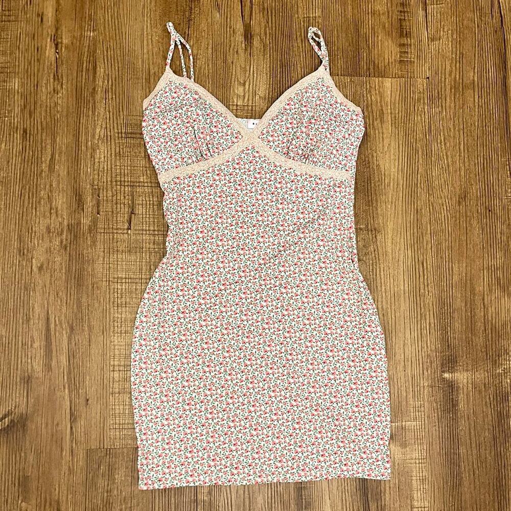Foral bodycon mini dress
